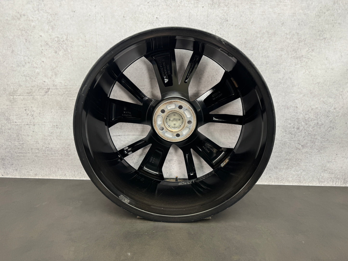 010104