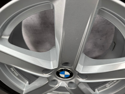 010431