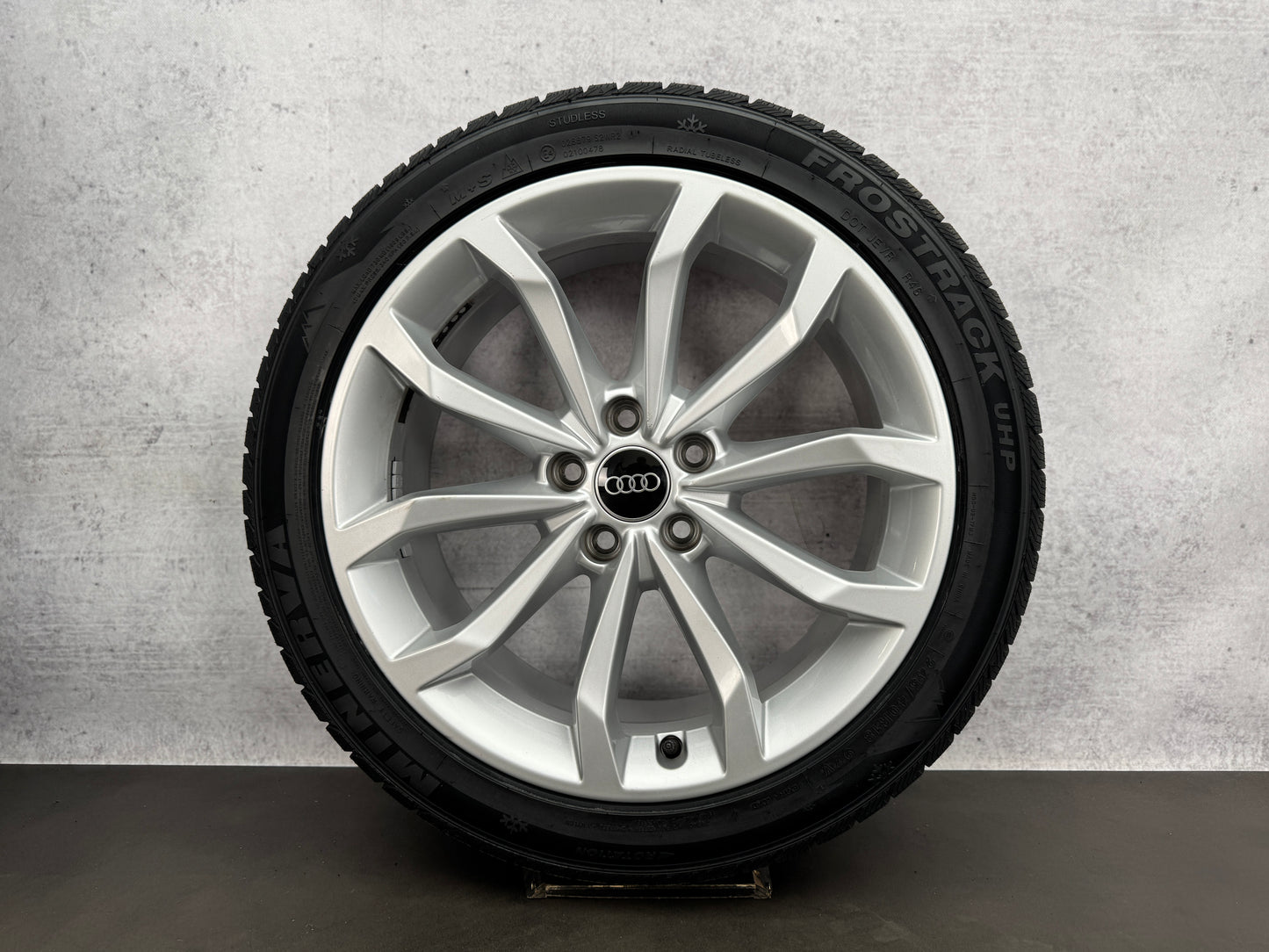 010059