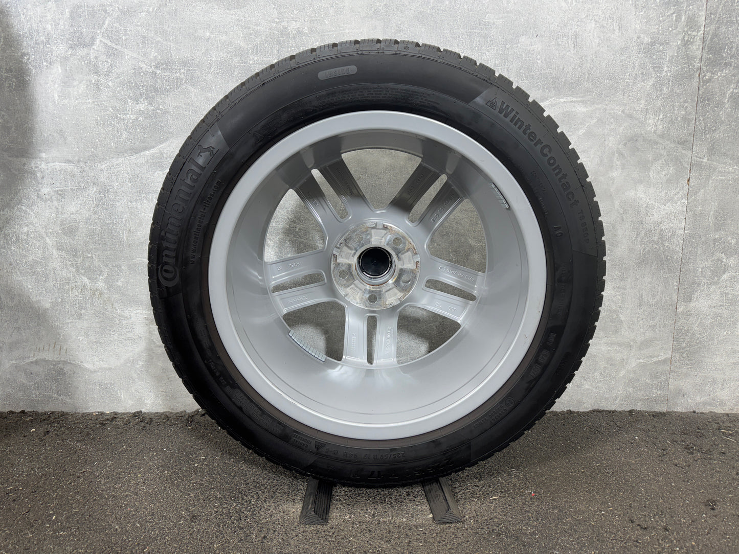 005721