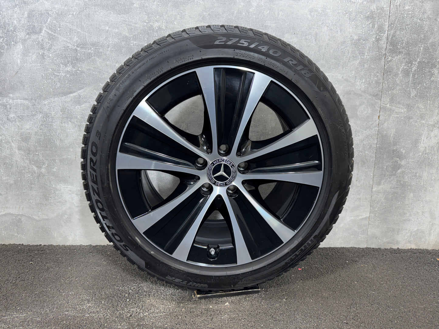 008003