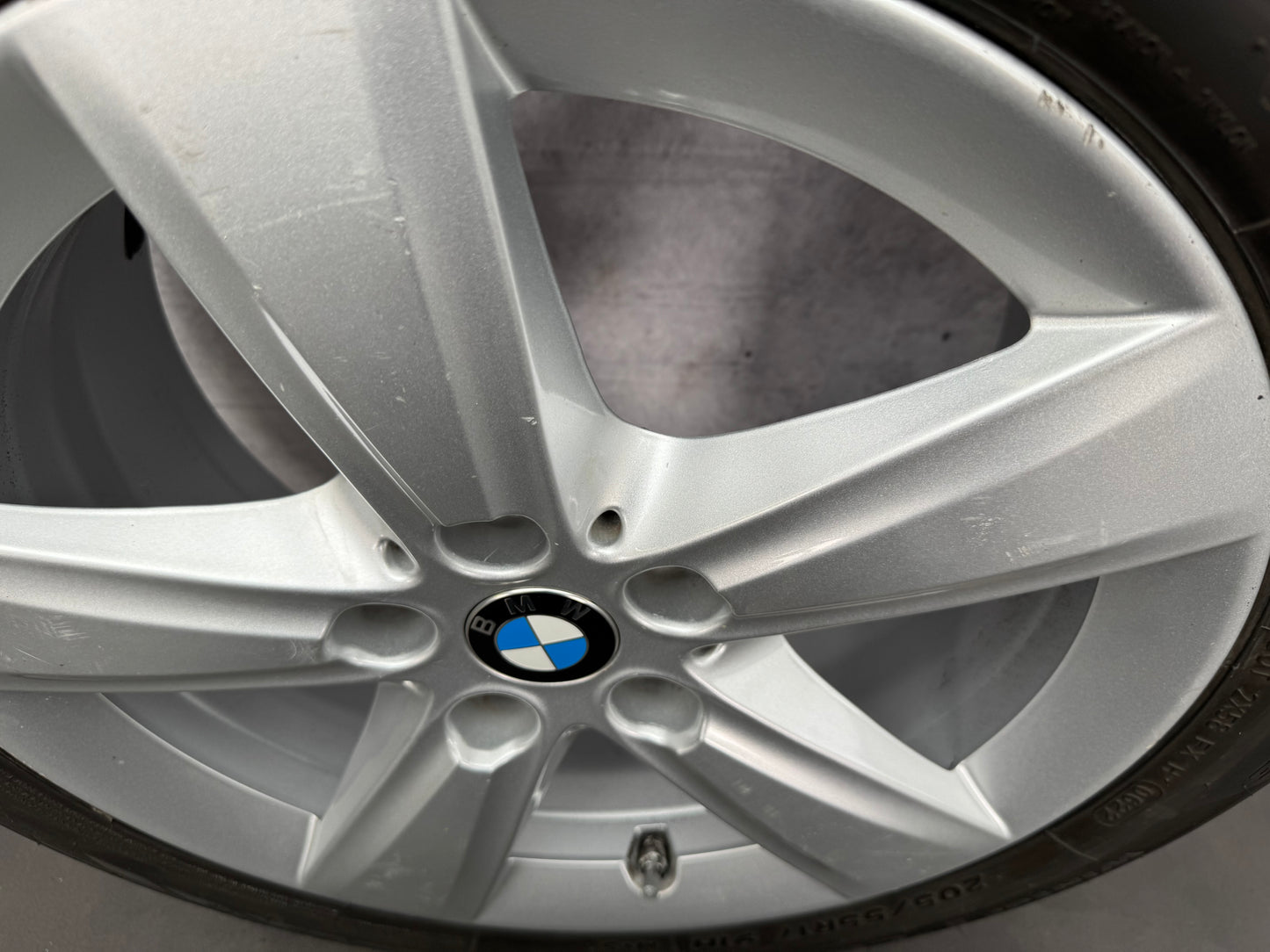 010473