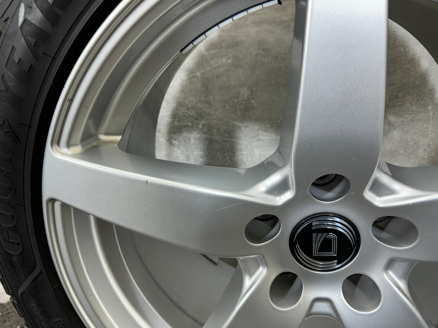 002685
