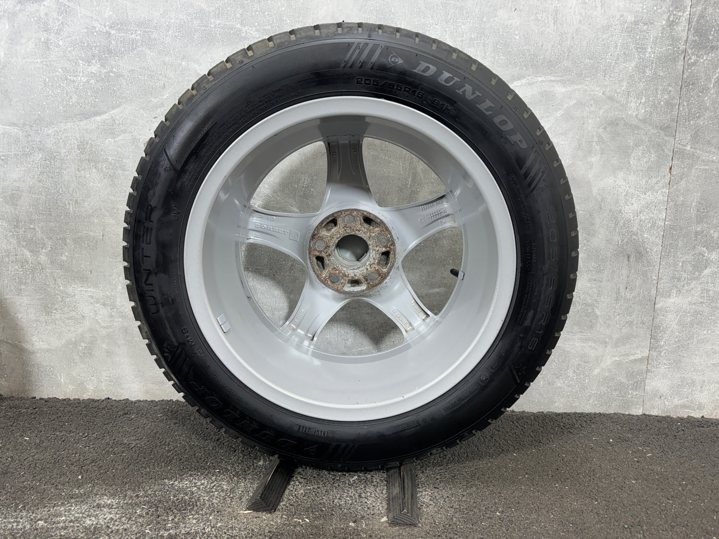 008404