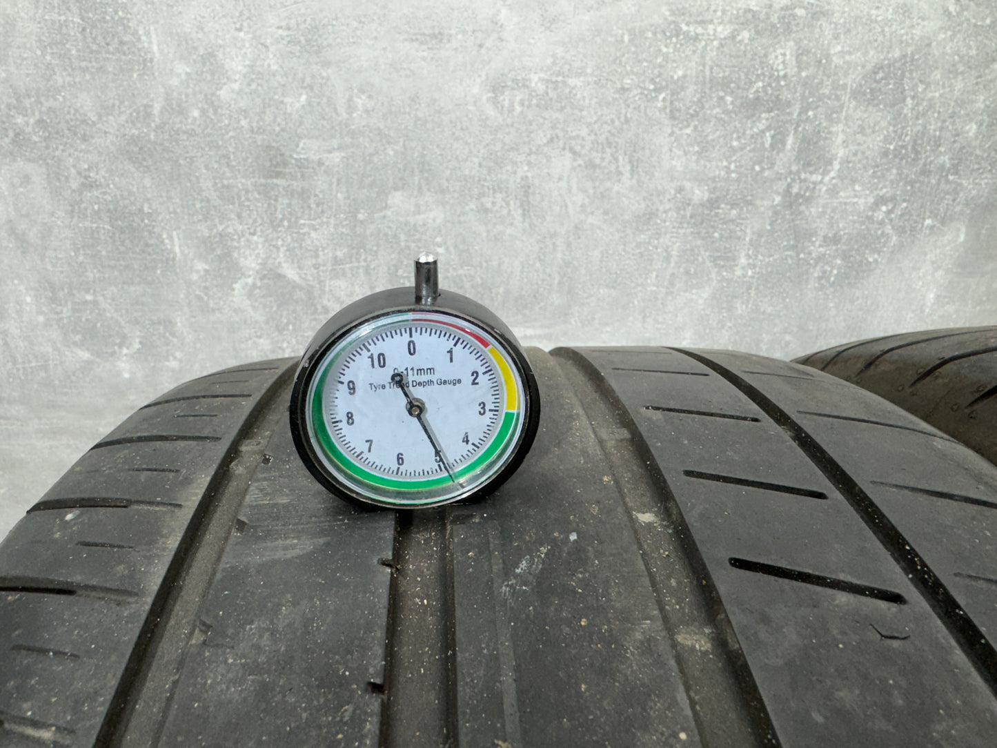 002998