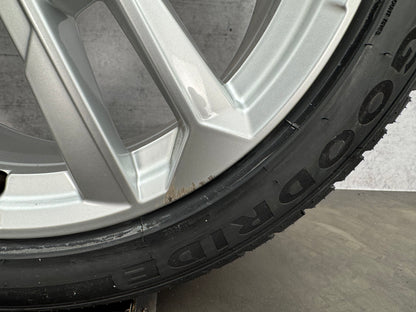 010678