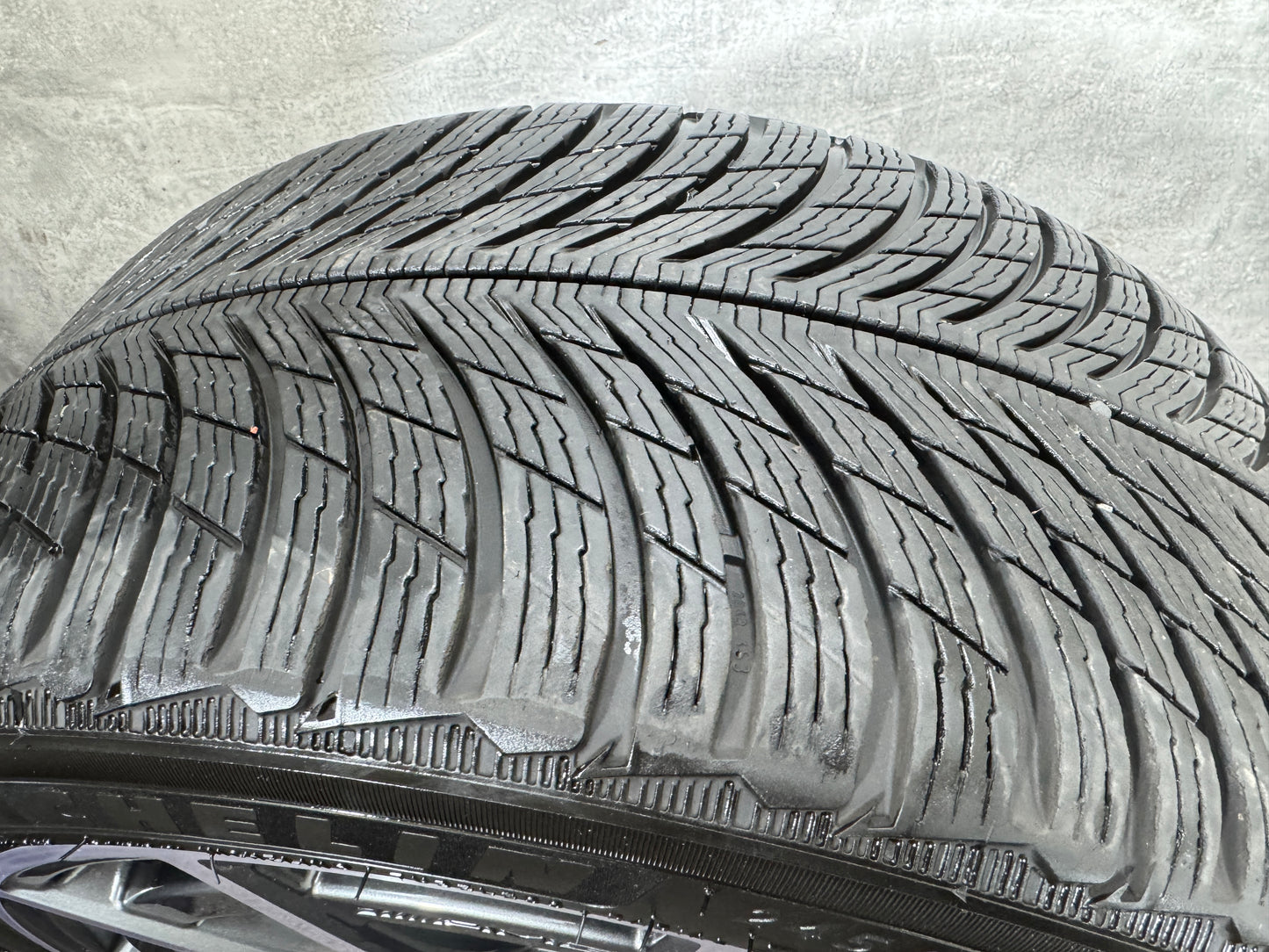 008420